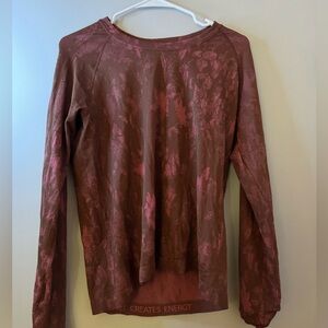 Lululemon Swiftly top